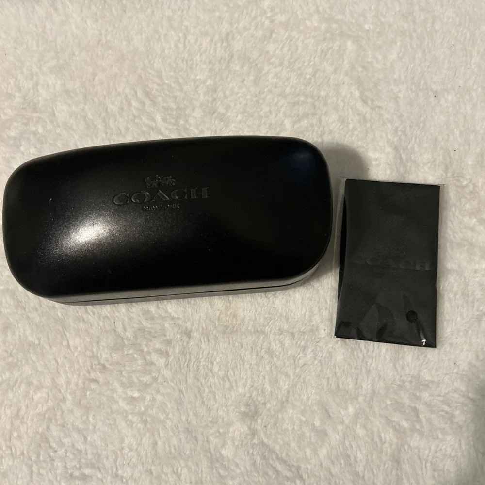 Coach clamshell eyeglass case with new cloth
